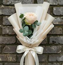 Букет цветов из:  Розы в Кирове Калужской области