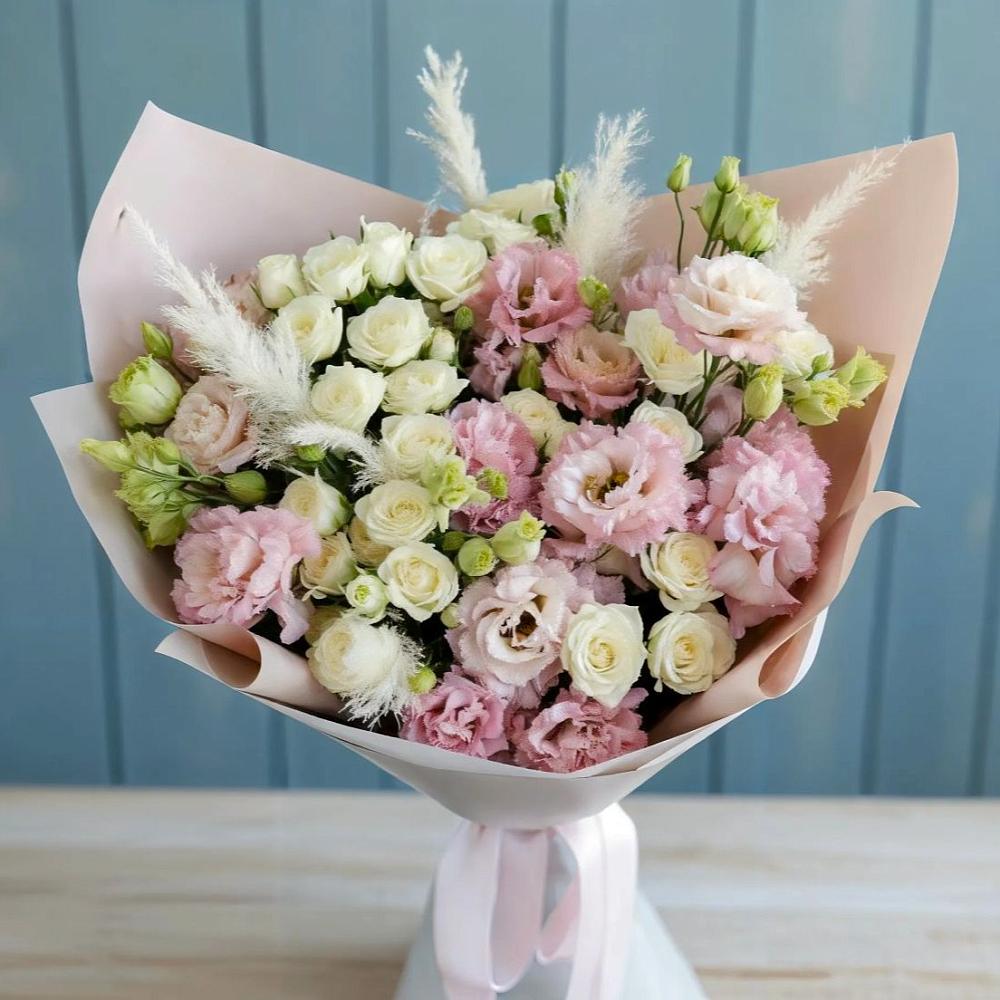 Букет цветов из: Альстромерии и Розы в Кирове Калужской области