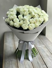 Букет 35 Белых роз в Кирове Калужской области
