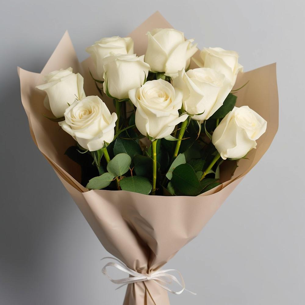 Букет 9 Белых роз Эдлесс Лав в Кирове Калужской области