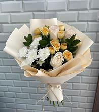 Букет цветов из:  Розы и Хризантемы в Кирове Калужской области