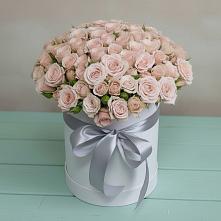 Цветочная композиция из Розы в шляпной коробке в Кирове Калужской области