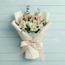 Букет цветов из:  Альстромерии в Кирове Калужской области