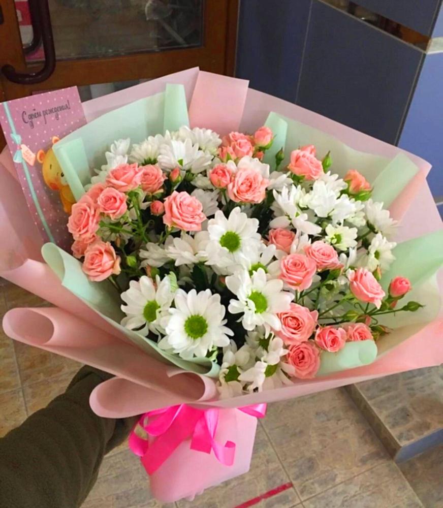 Букет цветов из: Розы и Хризантемы в Кирове Калужской области