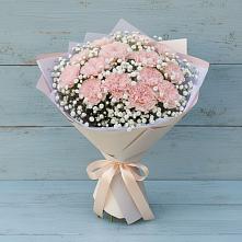 Букет цветов из:  Гвоздики в Кирове Калужской области