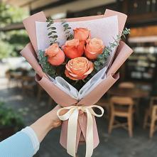 Букет цветов из:  Розы в Кирове Калужской области