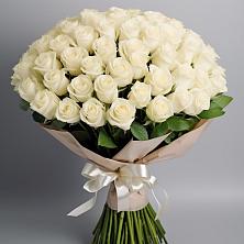 Букет 101 беля роза Белоснежка в Кирове Калужской области