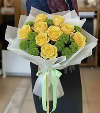 Букет цветов из:  Хризантемы и Розы в Кирове Калужской области