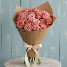 Букет цветов из:  Розы в Кирове Калужской области