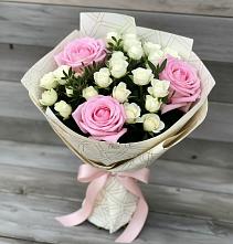 Букет цветов из:  Розы в Кирове Калужской области