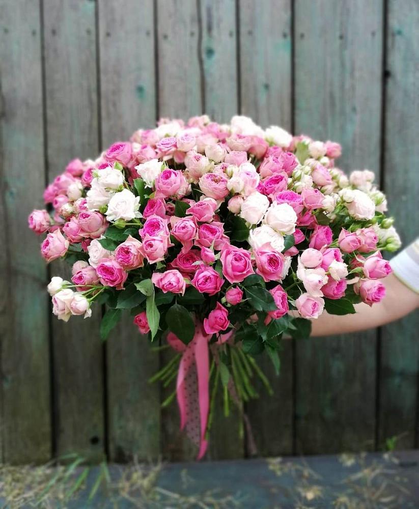 Букет Розовые кустовые розы Натали и Лав Лидия в Кирове Калужской области