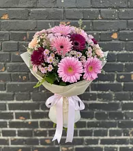 Букет цветов из:  Герберы и Хризантемы в Кирове Калужской области
