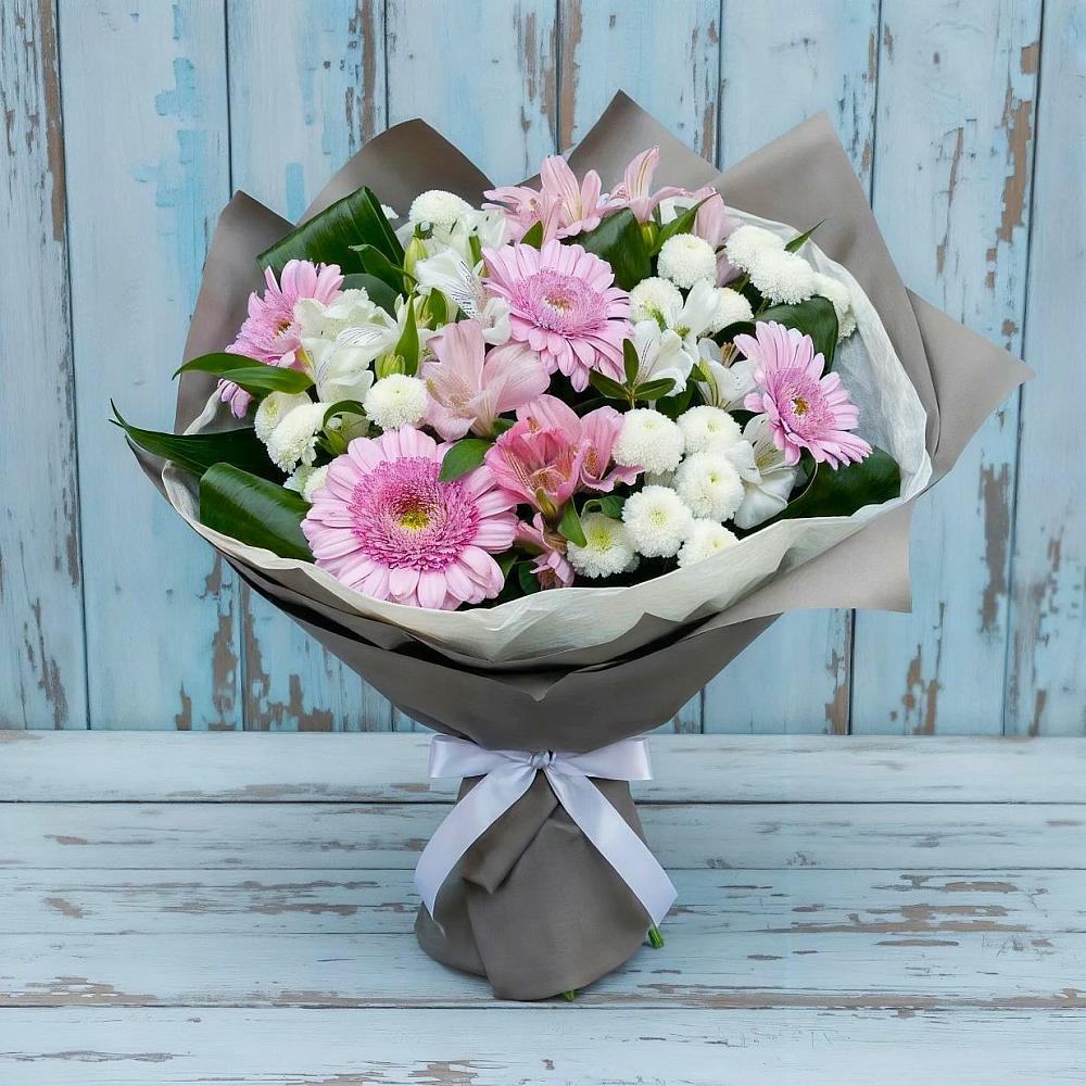 Букет цветов из: Герберы, Альстромерии и Хризантемы в Кирове Калужской области