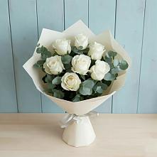 Букет Белые розы в Эвкалипте в Кирове Калужской области